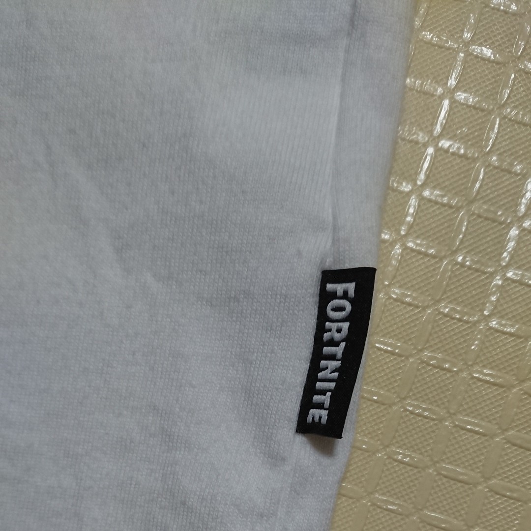 Paypayフリマ ユニクロ半袖tシャツ フォートナイトfortnite ラマ メンズs 150 160 新品に近い 完売品