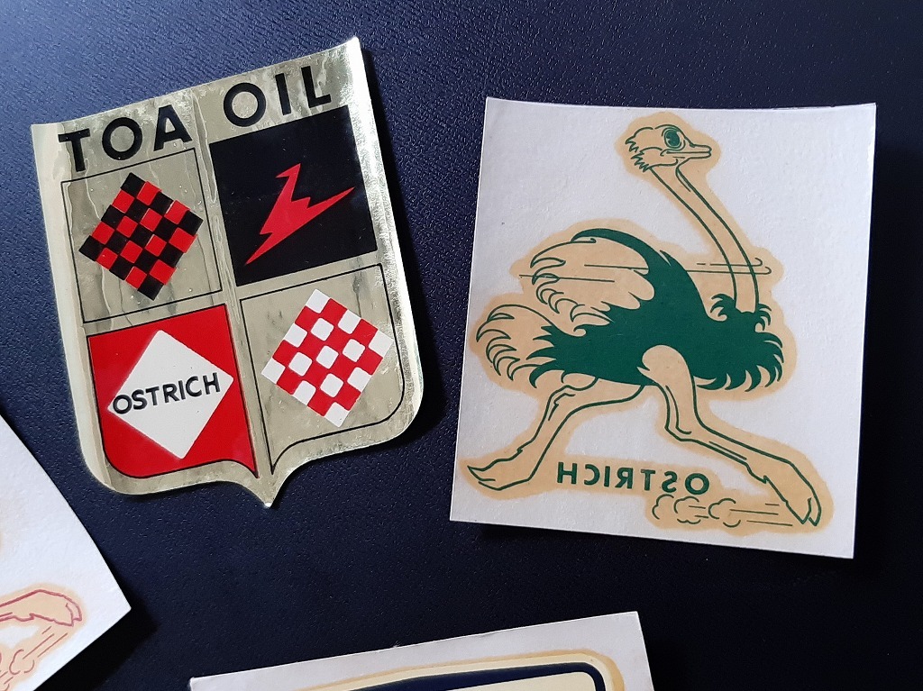  old car sticker decal Mobil higashi . oil Ostrich at that time goods 4 pieces set!* Mobil TOA OIL OSTRICH gasoline stand Showa Retro 