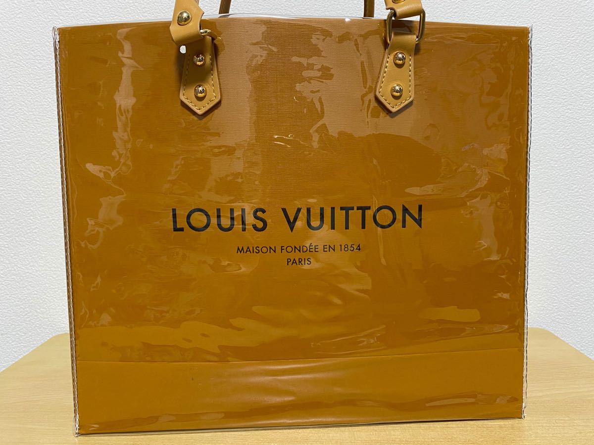 クリアバッグ ルイヴィトン ショッパー付きLOUIS VUITTON 紙袋 クリアバッグ ルイヴィトン ショッパー付きLOUIS VUITTON 紙袋
