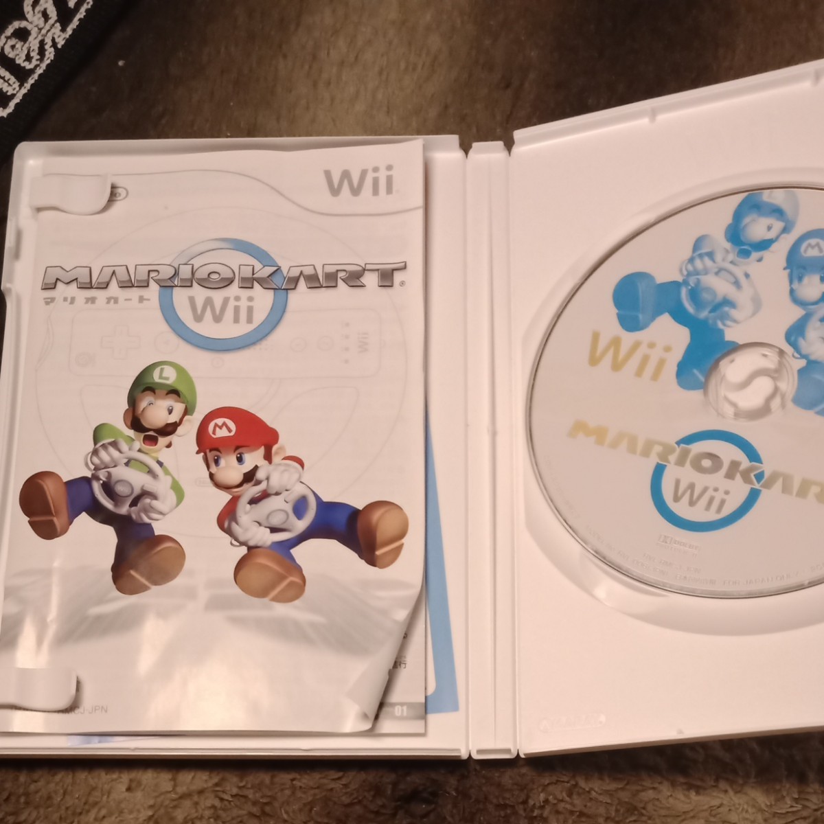 マリオカート　マリオブラザーズ　Wii ハンドルセット