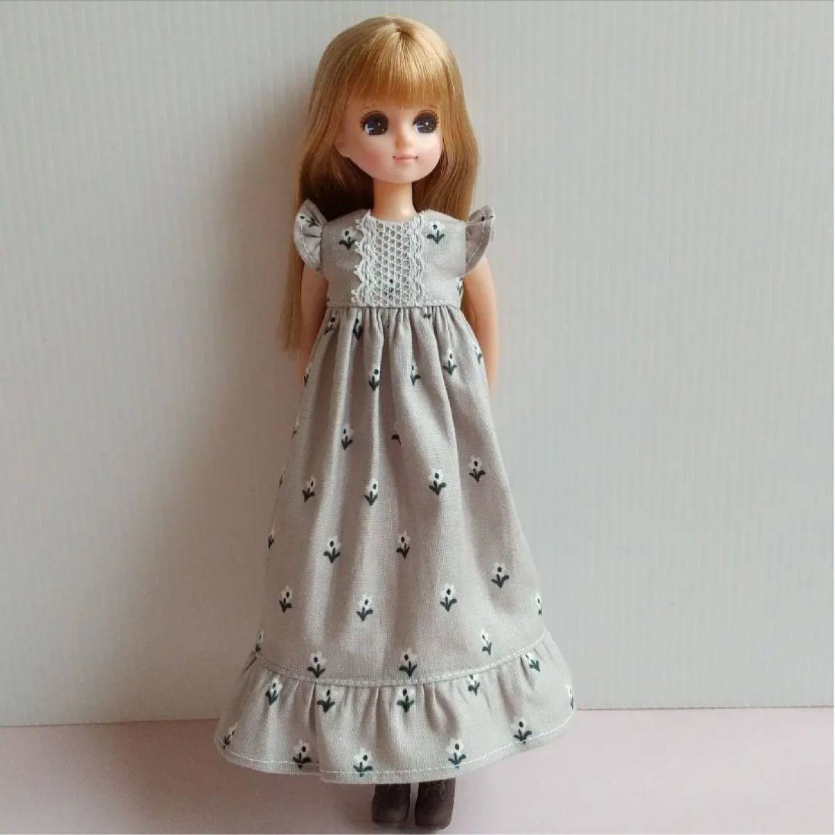 Paypayフリマ ブライス リカちゃん アウトフィット ロングワンピース Paypayフリマ ブライス リカちゃん アウトフィット ロングワンピース