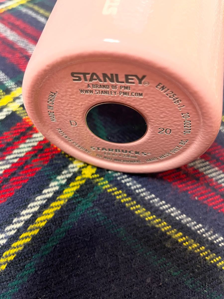 新品 未使用品 スターバックス ステンレスボトル STANLEY Starbucks スタンレー　ベビーピンク　完売品