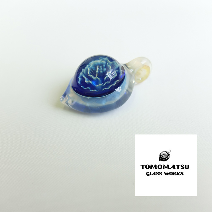 TOMOMATSU GLASS WORKS/ガラスペンダント/SPEACE FLOWER (S)/クリア×ブルー/スプーンタイプ/宇宙/花/青/ハンドメイド/日本製/ネックレス