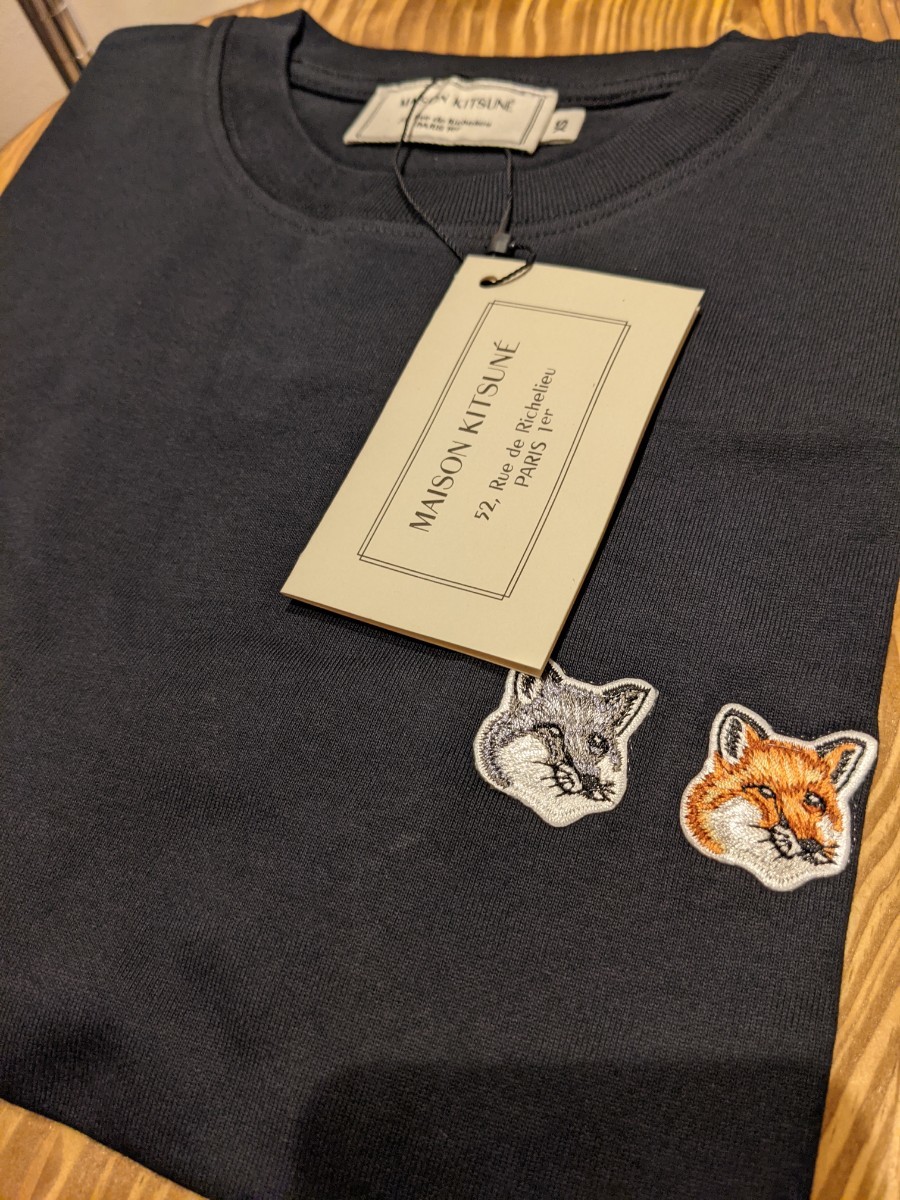saki様専用【 MAISON KITSUNE メゾンキツネ】新品・未使用ダブルフォックス ロゴ Tシャツ