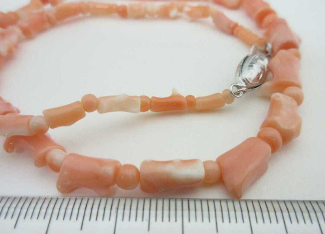 [TOP].. coral 14.9g necklace loose bracele netsuke i576.