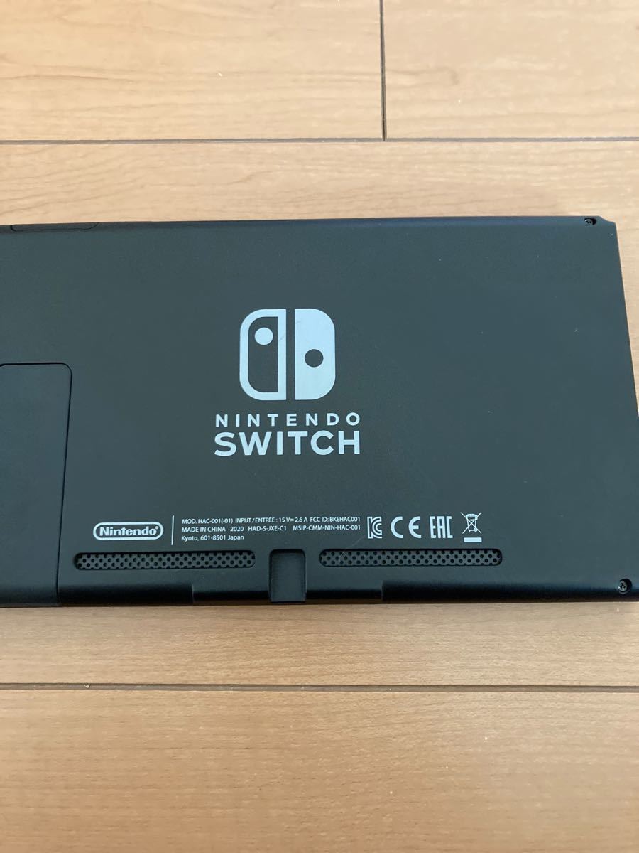 Nintendo Switch 新型　本体のみ　中古　動作確認済