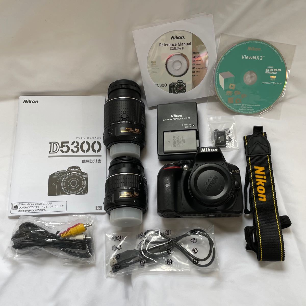 Nikon D5000 一眼レフカメラ 200mmの望遠手ぶれ補正レンズ