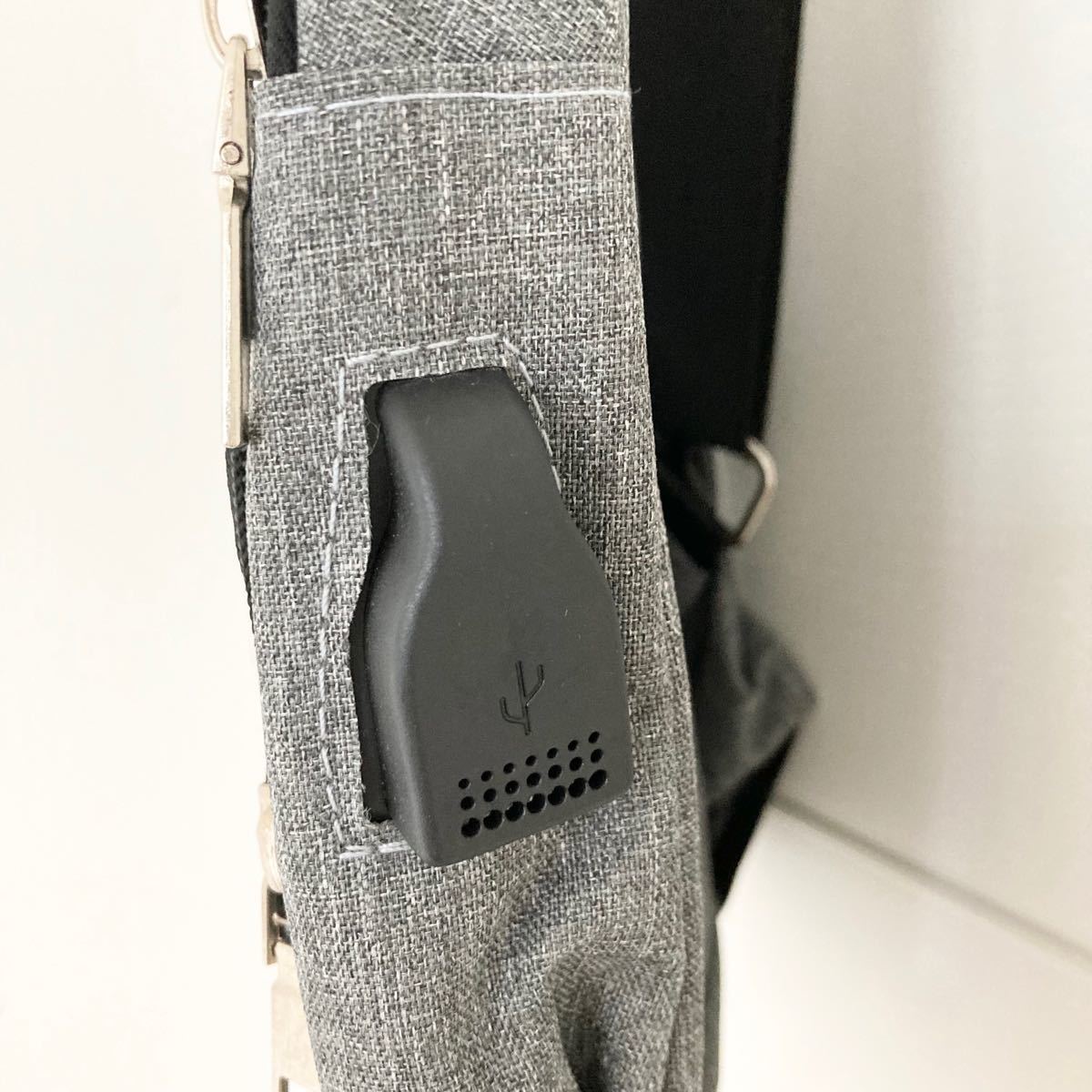 ボディバッグ　ショルダーバッグ　メンズ　レディース　　  兼用　USBポート 斜めがけバッグ　