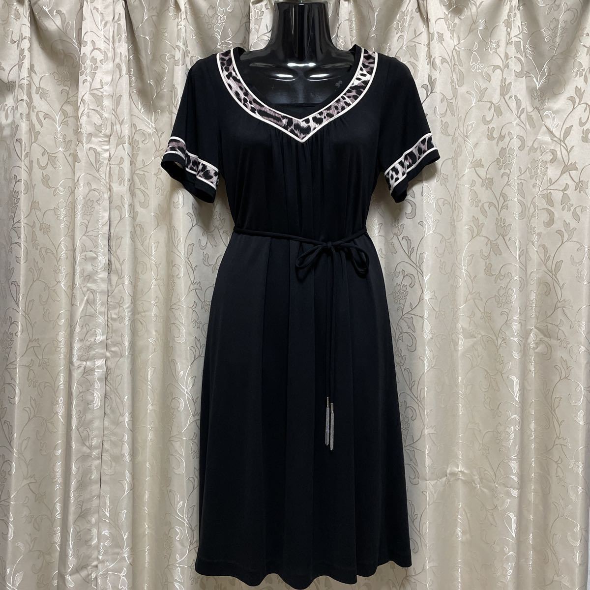 美品】LEONARD レオナール カンカン ワンピース 半袖 レオパード柄 S M