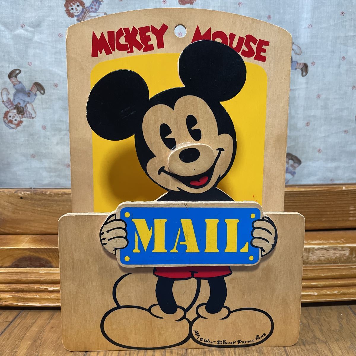 Paypayフリマ 当時物 昭和レトロ ミッキーマウス ディズニー 木製 Mail レターラック Paypayフリマ 当時物 昭和レトロ ミッキーマウス ディズニー 木製 Mail レターラック