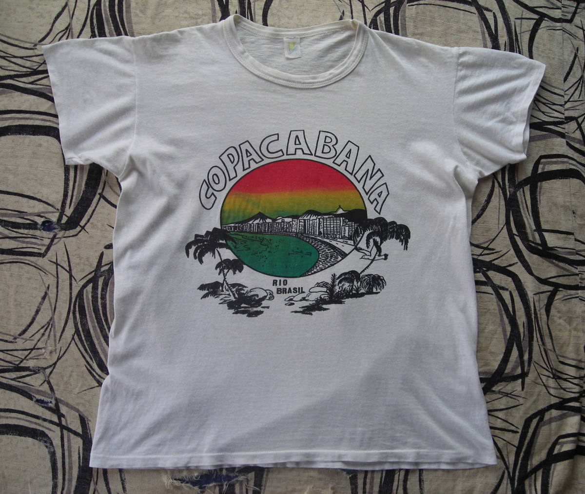 レア ブラジル製 MADE IN BRAZIL 70s 80s 90s UNKNOWN 当時物 ビンテージ オリジナル サンセット ビーチ 染み込み プリント Tee Tシャツ Mの画像1