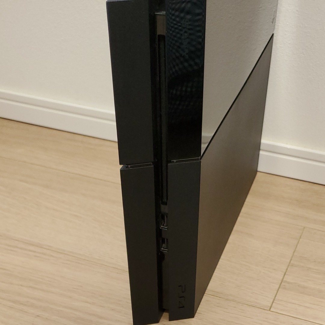 PS4本体  ジェット・ブラック CUH-1000A (500GB)