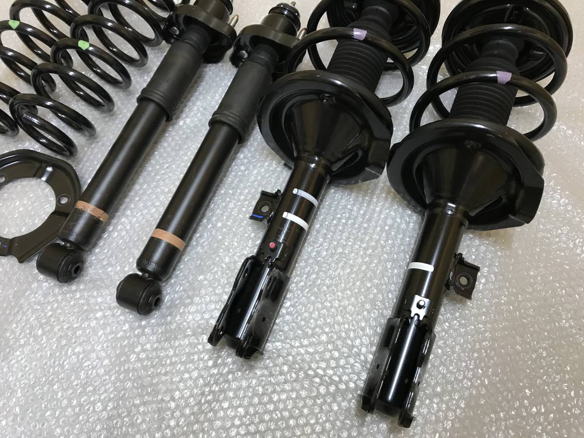 半額品 中古部品 デリカD5 CV5W 右リアショックアブソーバー trumbullcampbell.com