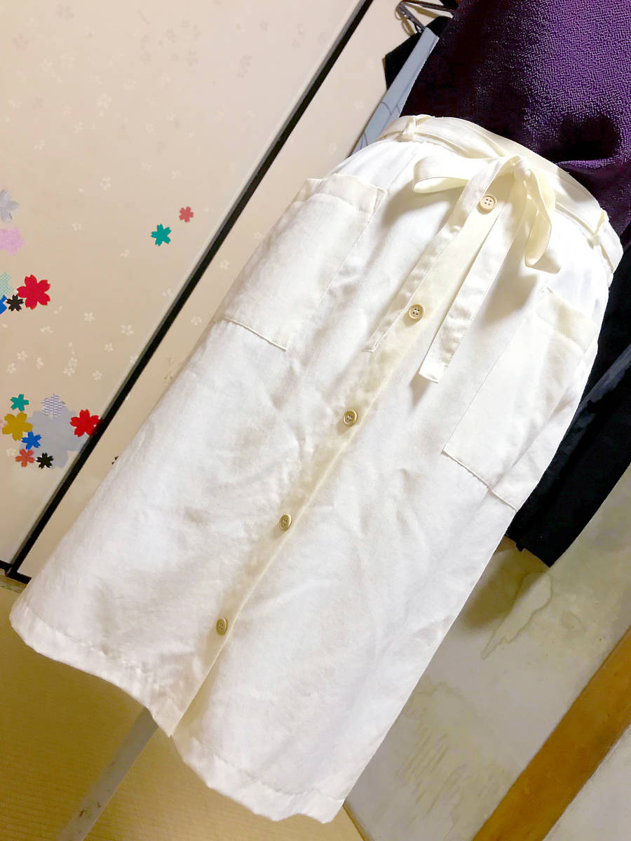 OUTLET SALE 中古 昭和レトロの可愛い台型スカート クリーム色 リボン付き 66～70 お年玉セール特価