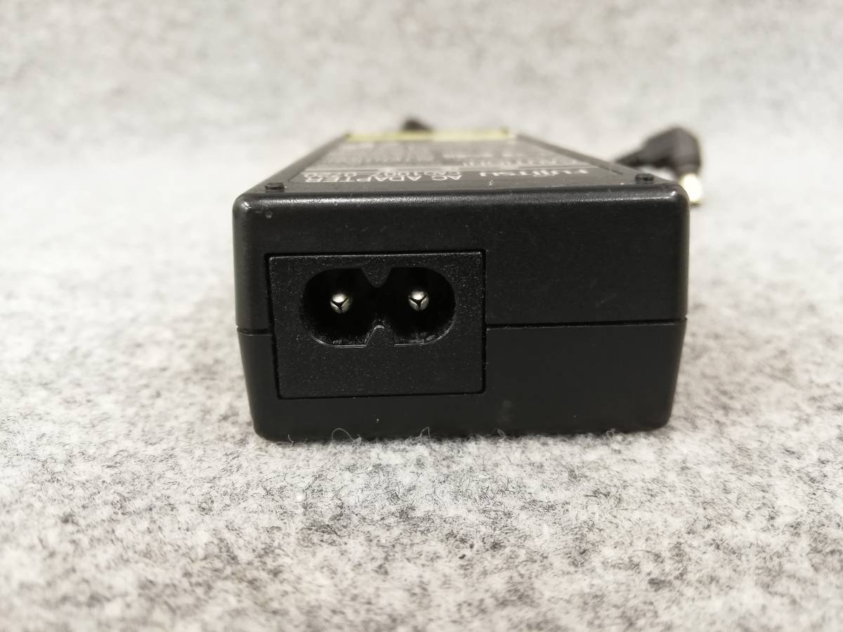 中古ACアダプター 富士通 FMV-AC304A 16V 3.36A 587AA_画像2