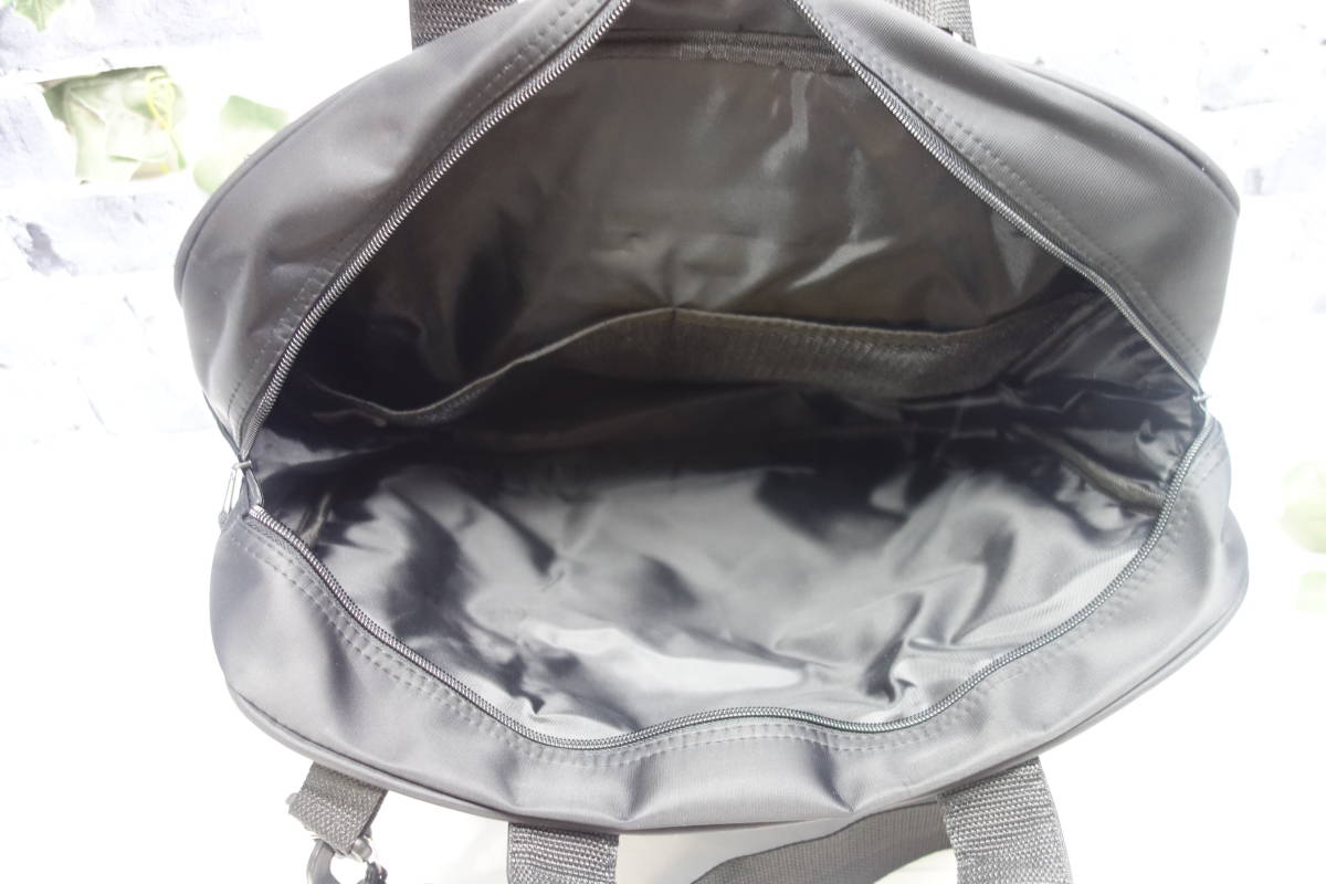 CLEAT 3WAY Business Bag リュック、ショルダー、手提げの3通りの持ち方が出来るビジネスバッグ　未使用品 [3]_画像4