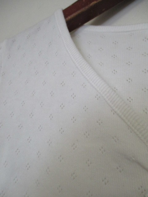 avv white short sleeves short cardigan size 130(USED)61521