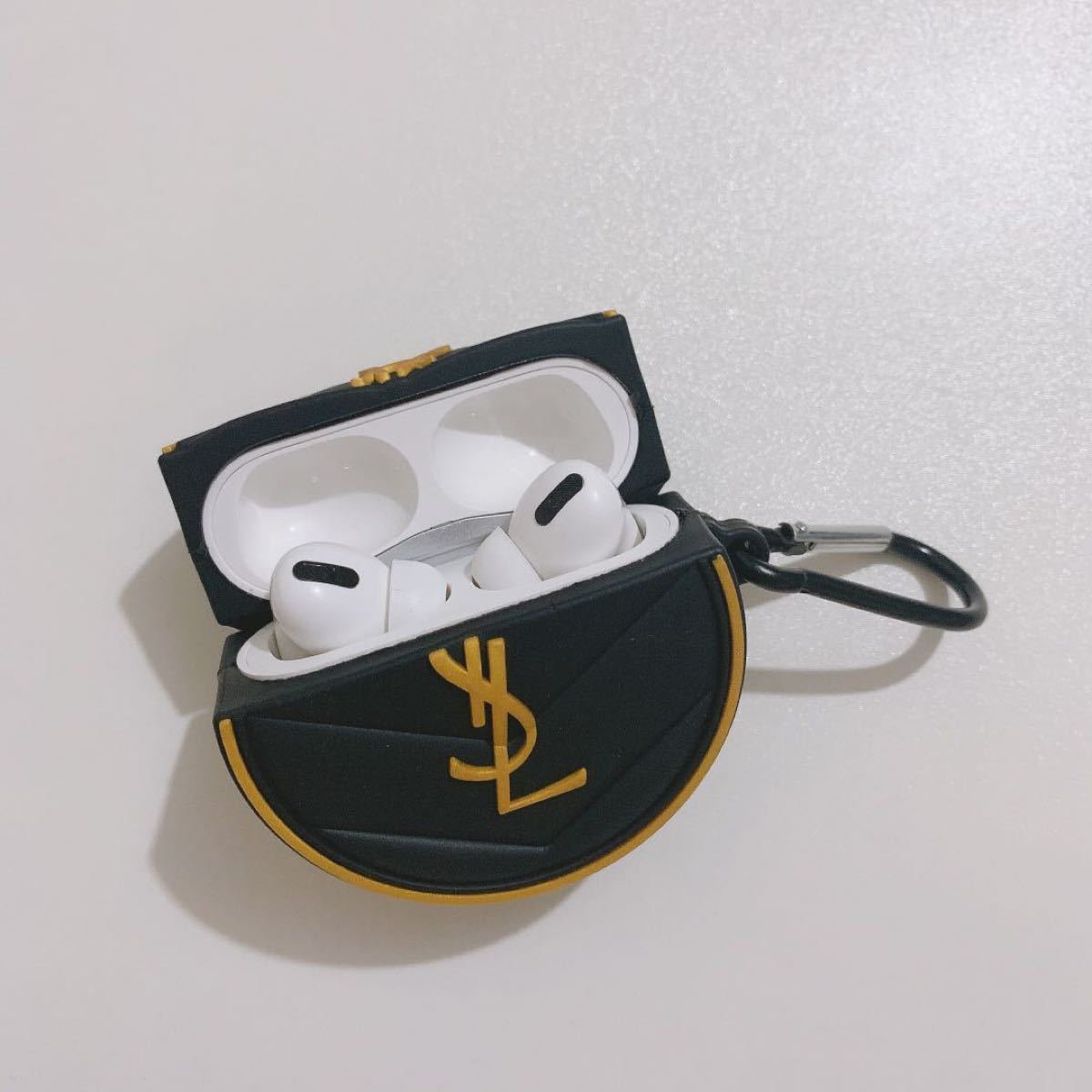 人気超激安 Saint Laurent - AirPods Pro ケース サンローランの通販