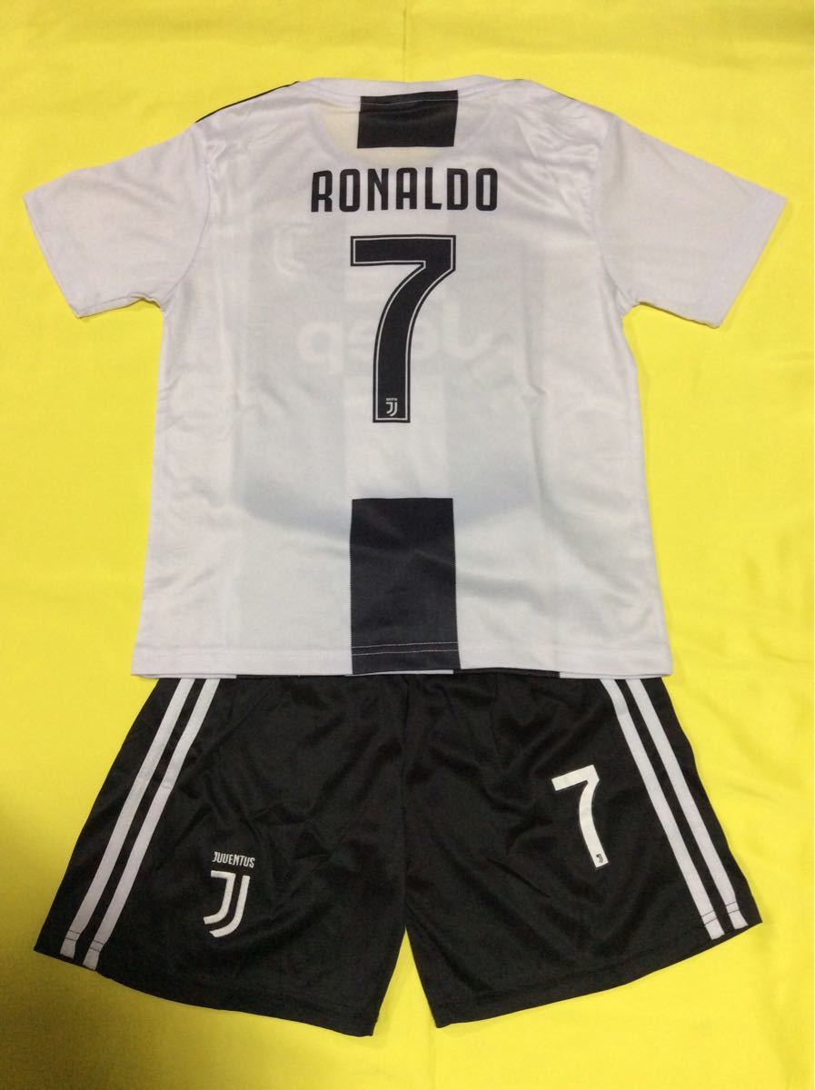 Paypayフリマ 140cm ユベントス ホーム ロナウド 子供 サッカー ユニフォーム Paypayフリマ 140cm ユベントス ホーム ロナウド 子供 サッカー ユニフォーム