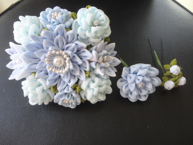 *otowa* flower ornamental hairpin *.* recommendation * light blue * blue group * Japanese clothes * kimono * crepe-de-chine * knob skill *3 point * coming-of-age ceremony * graduation ceremony * large wheel. . flower *RB002