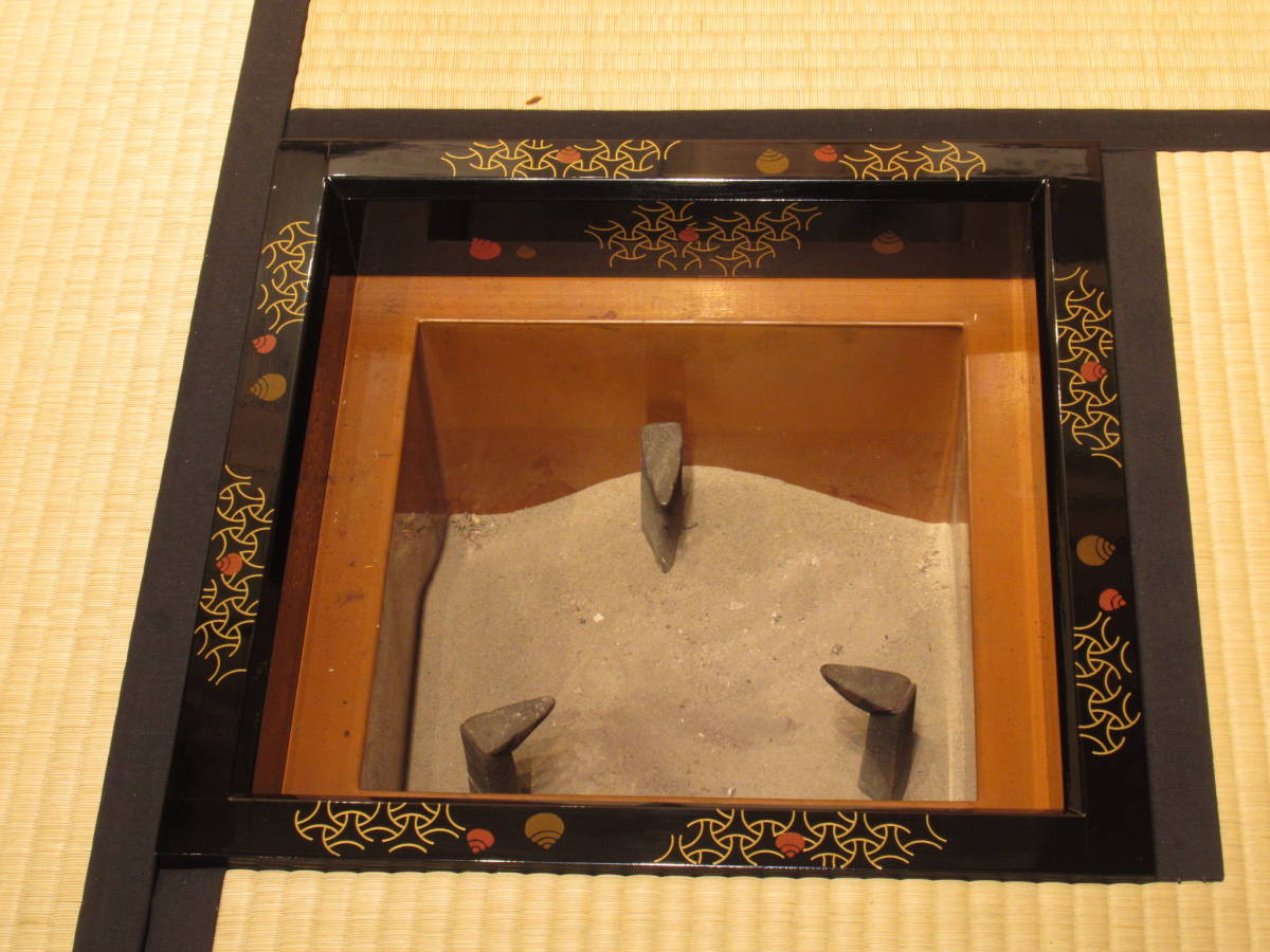 茶道具『漆塗宝珠蒔絵炉縁』茶事 茶道教室 七事式 茶会席料理 懐石道具