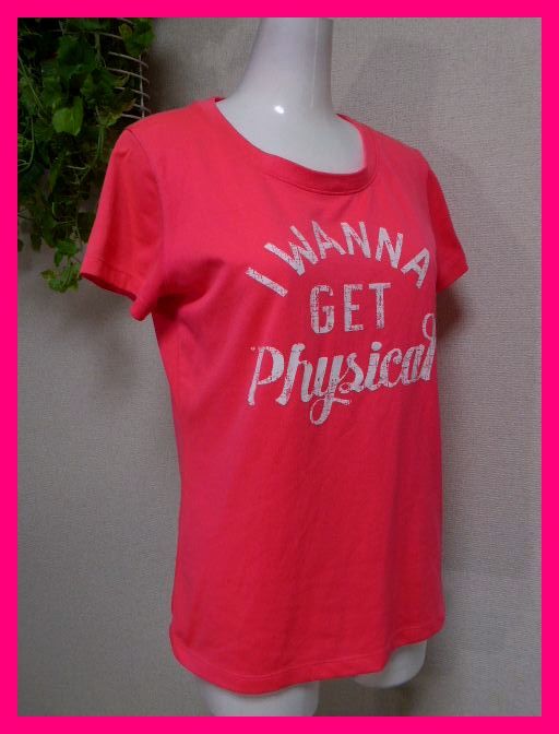 送料無料★アンダーアーマー・半袖TシャツSM　ピンクボディに白文字「I WANNA GET PHYSICAL」擦れプリントがおしゃれ！　UNDER ARMOUR_画像4