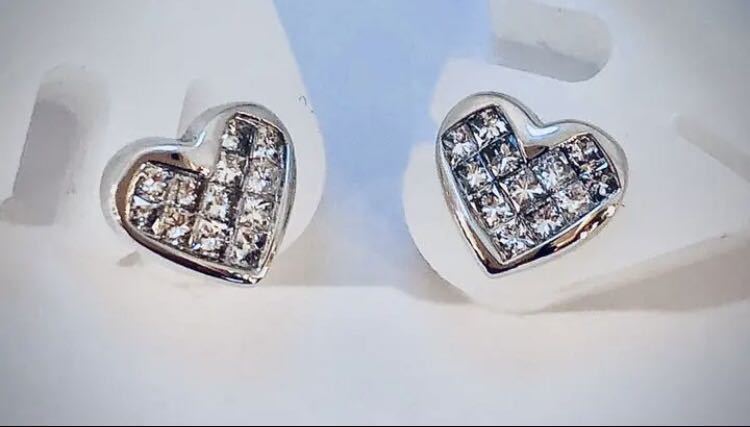 半額クーポン  K18WG ダイヤモンド 天然ダイヤモンドハート型＆シェルフラワデザインピアス ピアス(両耳用)