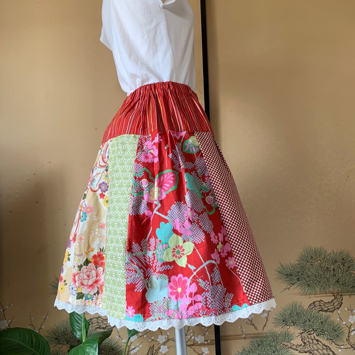 PayPayフリマ｜ハンドメイド 和柄木綿のパッチワークスカート 花柄 ギャザースカート