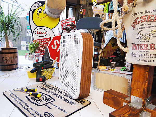 97762】MADE IN U.S.A.のオシャレな扇風機♪ラスコ ボックス 97762】MADE IN U.S.A.のオシャレな扇風機♪ラスコ ボックス