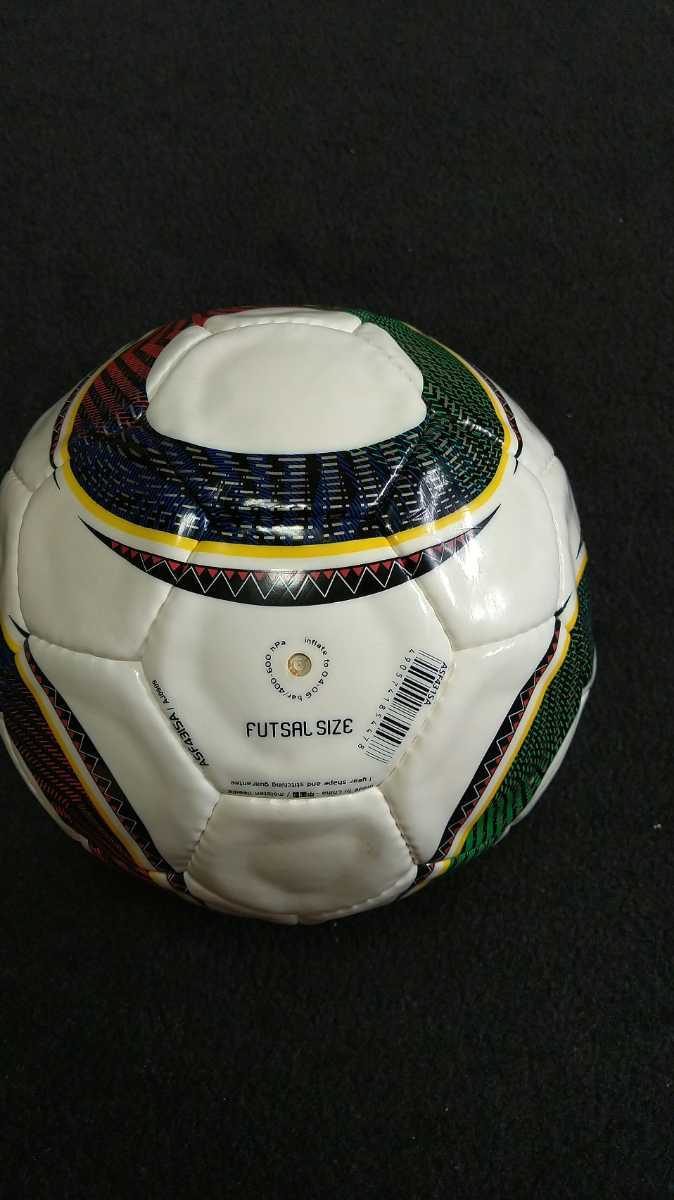 adidas(アディダス) ２０１０年ワールドカップ　ジャブラニ　フットサルボール 国際公認・検定球 ４号サイズ　JABULANI　送料無料_画像5