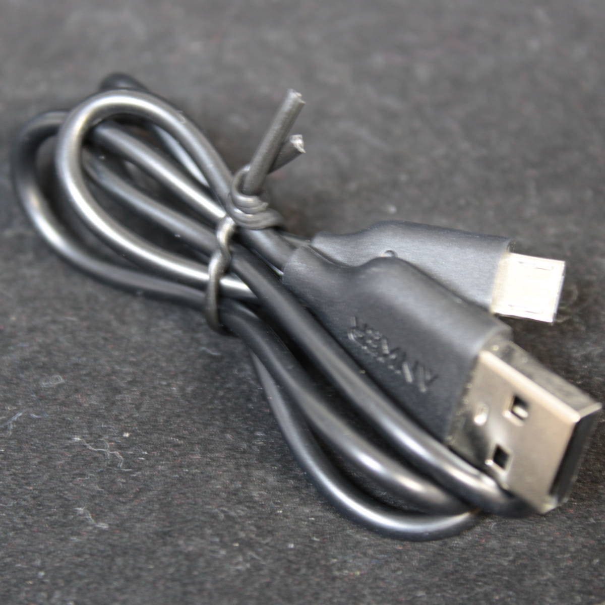 a05766アンカー Anker PowerLine Micro USBケーブル(1m ブラック)【USED】_画像1