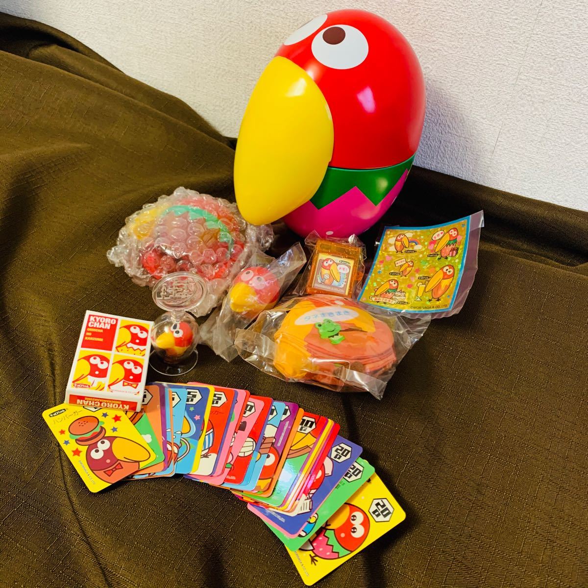 Paypayフリマ チョコボール キョロちゃん2つセット いちごキョロ缶 魔法缶 森永チョコボール キョロ缶 おもちゃのカンヅメ 森永 Paypayフリマ チョコボール キョロちゃん2つセット いちごキョロ缶 魔法缶 森永チョコボール キョロ缶 おもちゃのカンヅメ 森永