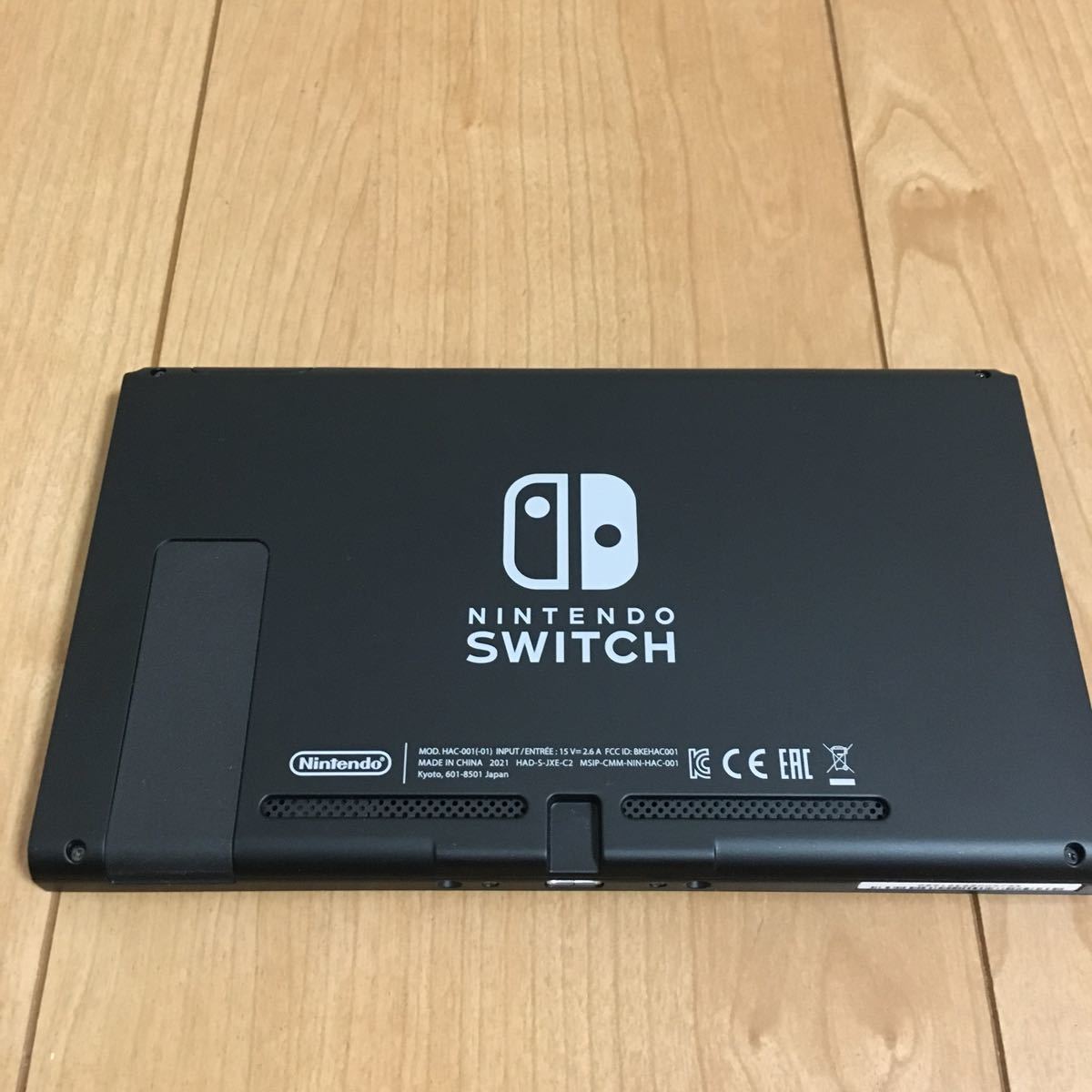 【新型】Nintendo Switch 本体のみ　動作確認済み