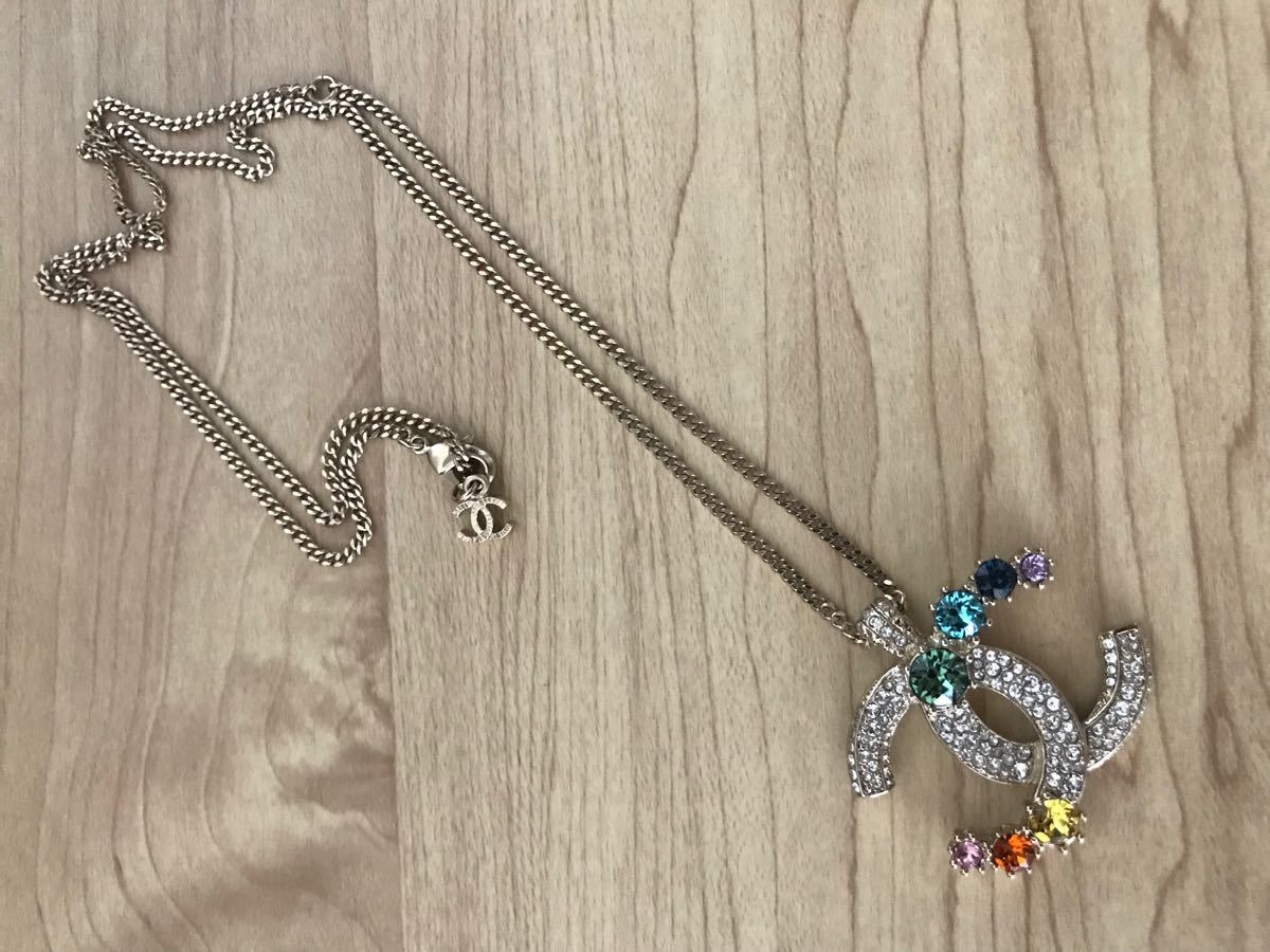 レインボーラインストーン ココマーク シャネル ネックレス レインボーラインストーン ココマーク シャネル ネックレス
