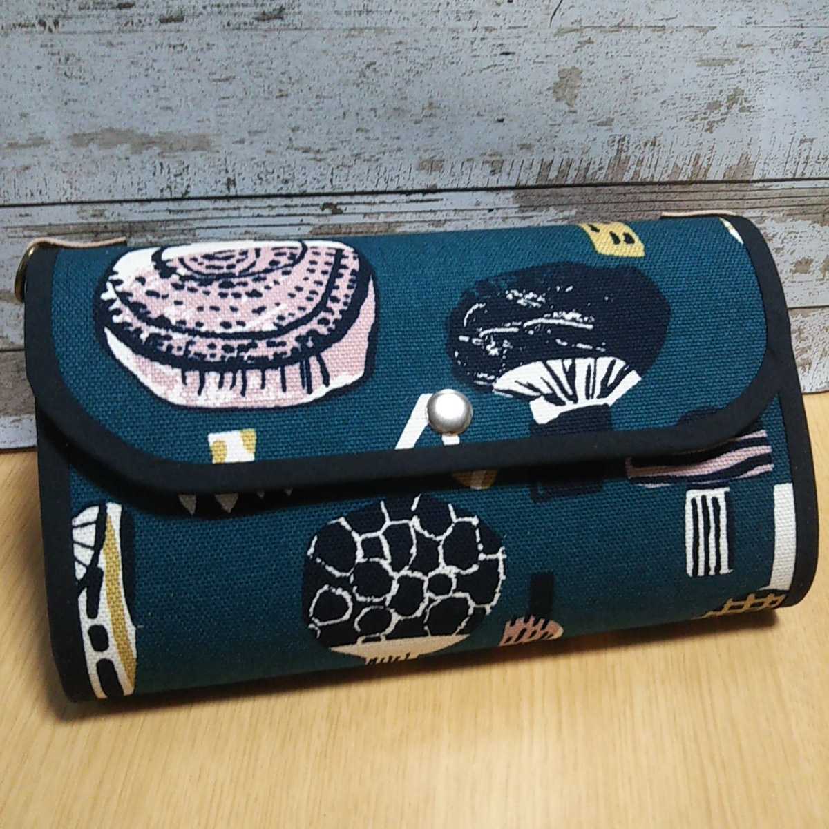 長財布 ハンドメイド カードケース お財布バッグ スマホも入る サイズによります 通帳ケース Dかんつき ヌメ革 お散歩バッグ きのこ柄 長財布 ハンドメイド カードケース お財布バッグ スマホも入る サイズによります 通帳ケース Dかんつき ヌメ革 お散歩バッグ きのこ柄