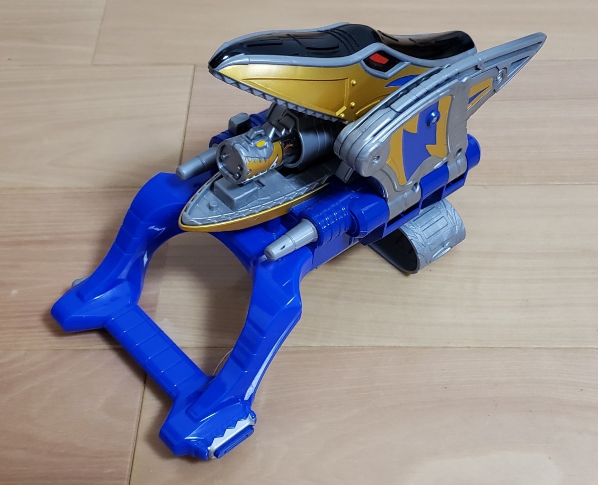 獣電戦隊キョウリュウジャー 変身ガントレット ガブリ 獣電戦隊キョウリュウジャー 変身ガントレット ガブリ