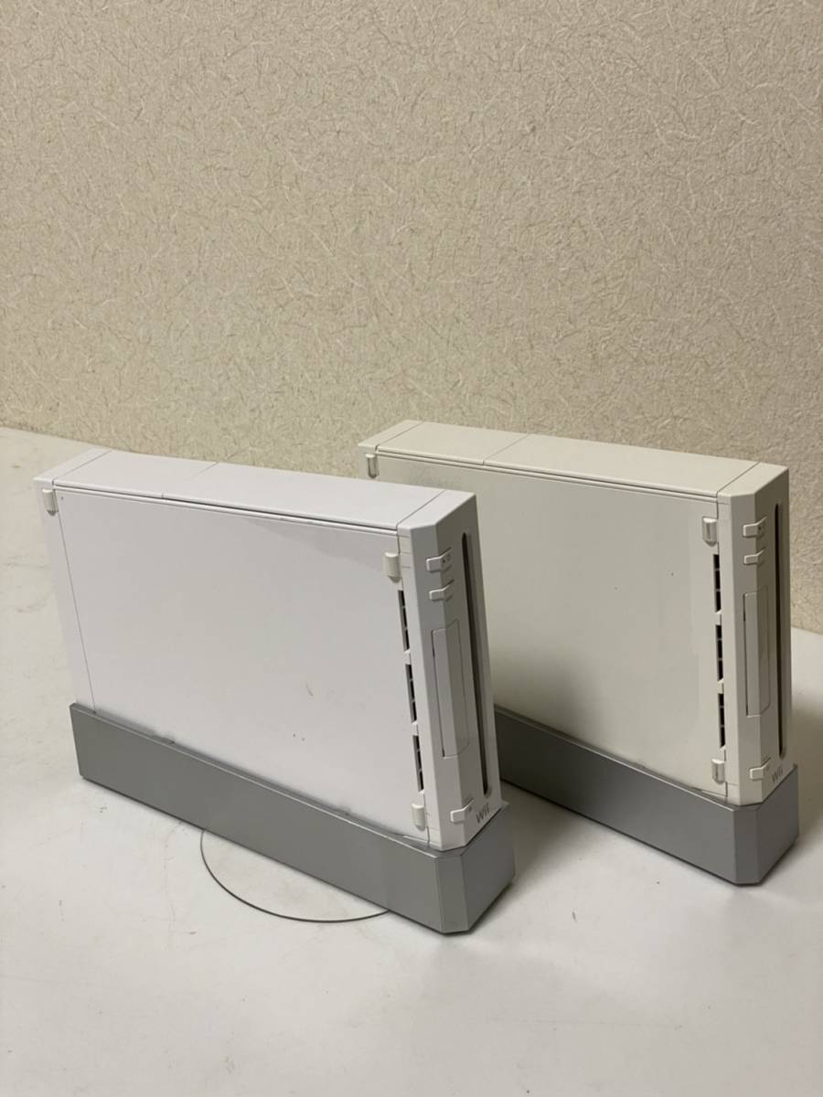 Nintendo Nintendo nintendo Wii RVL-S-WA white 