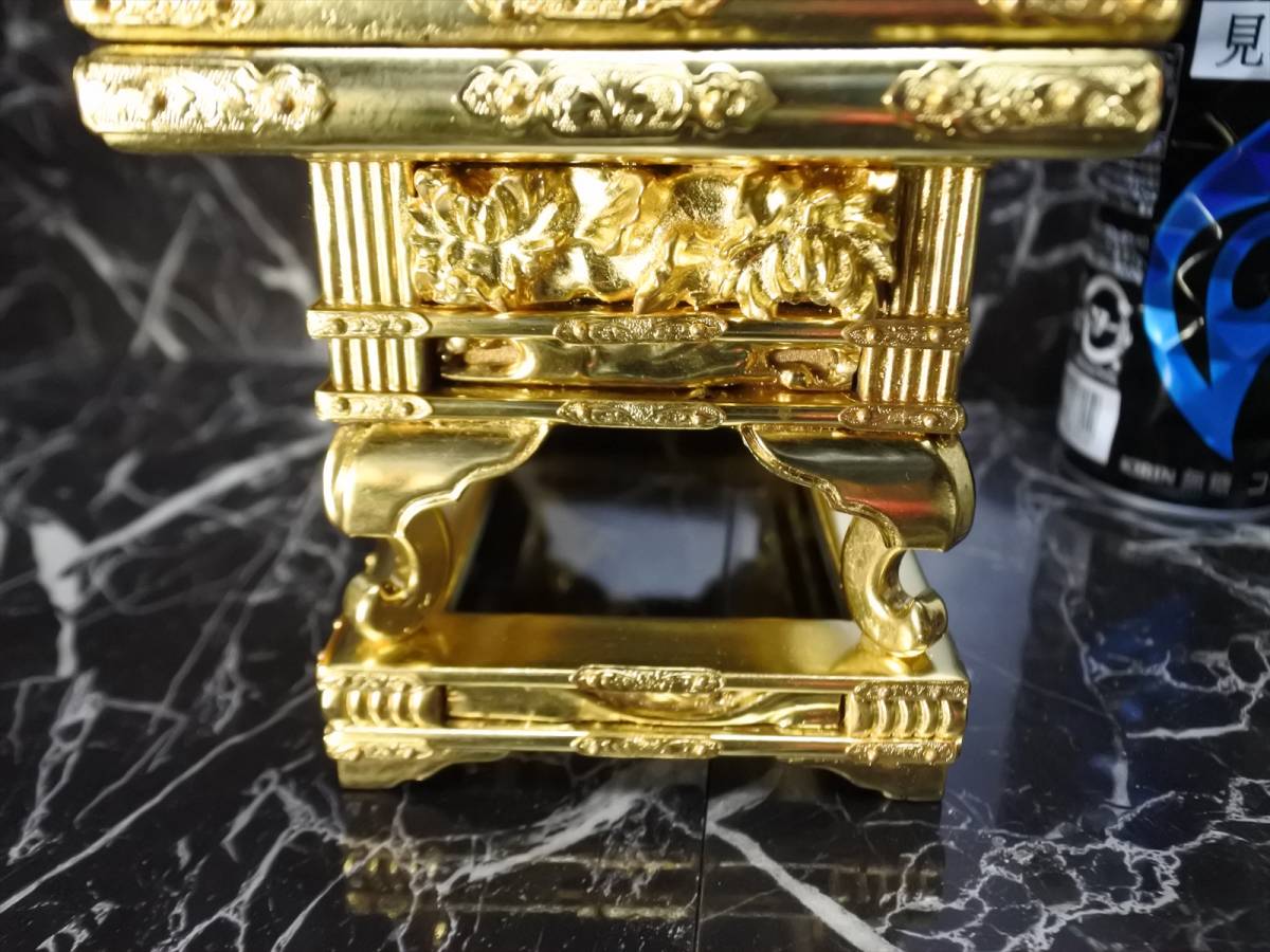 未使用保管品 本金箔 国産 三段裏金 金具打 6号 東用華鋲卓 仏具 未使用保管品 本金箔 国産 三段裏金 金具打 6号 東用華鋲卓 仏具