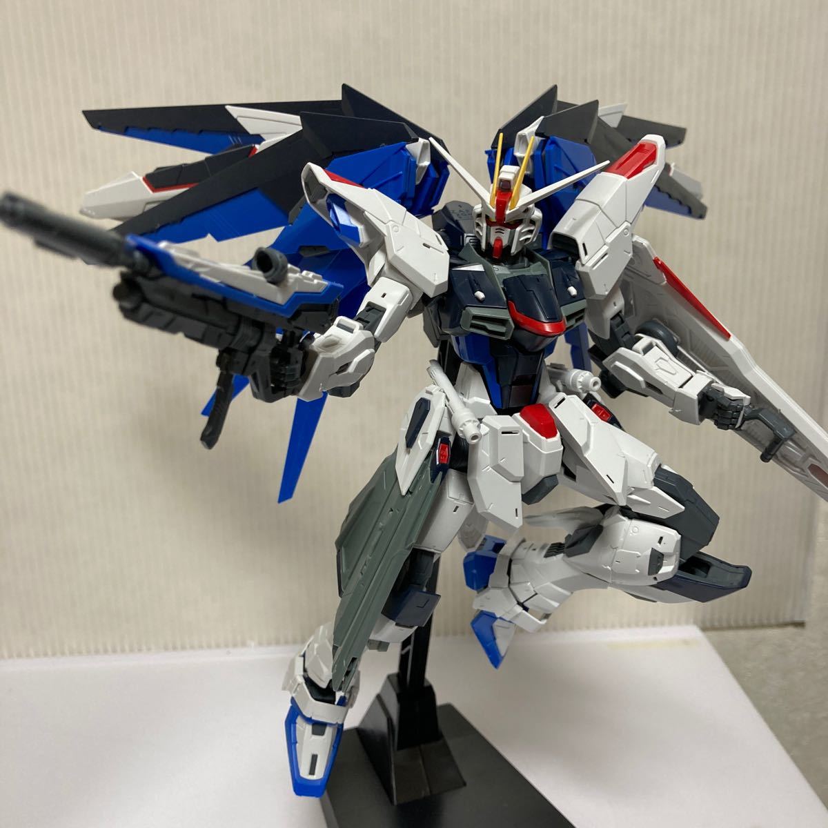 ガンプラ 完成品ジャンク 機動戦士ガンダムSEED MG 1/100 ガンプラ 完成品ジャンク 機動戦士ガンダムSEED MG 1/100