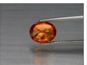 天然石 オレンジ スペサルティン ガーネット ルース 1.47ct ナンビア／アフリカ産 非加熱　可愛らしいオーバルカット！_画像4