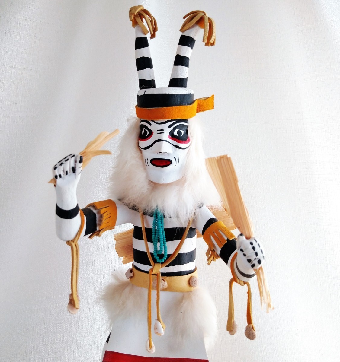 大サイズ クラウン・カチナドール 貝殻15点 道化師 ネイティブ・アメリカン/インディアン精霊 Kachina Doll Clown ハンドメイド/木彫り_画像2