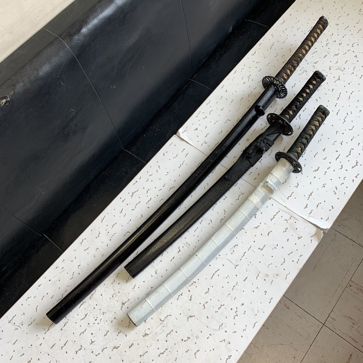 模造刀日本刀武道装具大刀1 脇差2 計3点日本代购,买对网 模造刀日本刀武道装具大刀1 脇差2 計3点日本代购,买对网