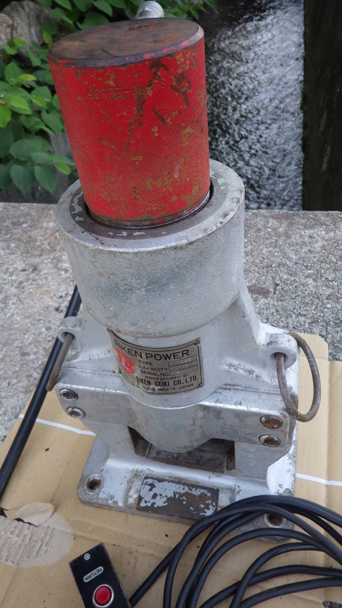 34000円 リケン アングルカッタ R220 油圧ポンプ SMP-3 西田 34000円 リケン アングルカッタ R220 油圧ポンプ SMP-3 西田