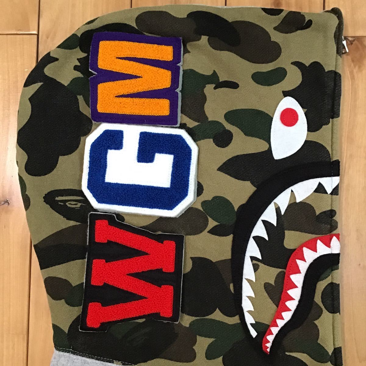 1st camo 袖切り替え シャーク パーカー Mサイズ shark full zip 1st camo 袖切り替え シャーク パーカー Mサイズ shark full zip