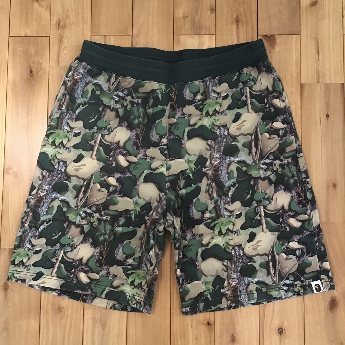 village camo スウェット ハーフパンツ Mサイズ a bathing ape bape shorts pants ショーツ エイプ ベイプ アベイシングエイプ 迷彩 6956_画像1