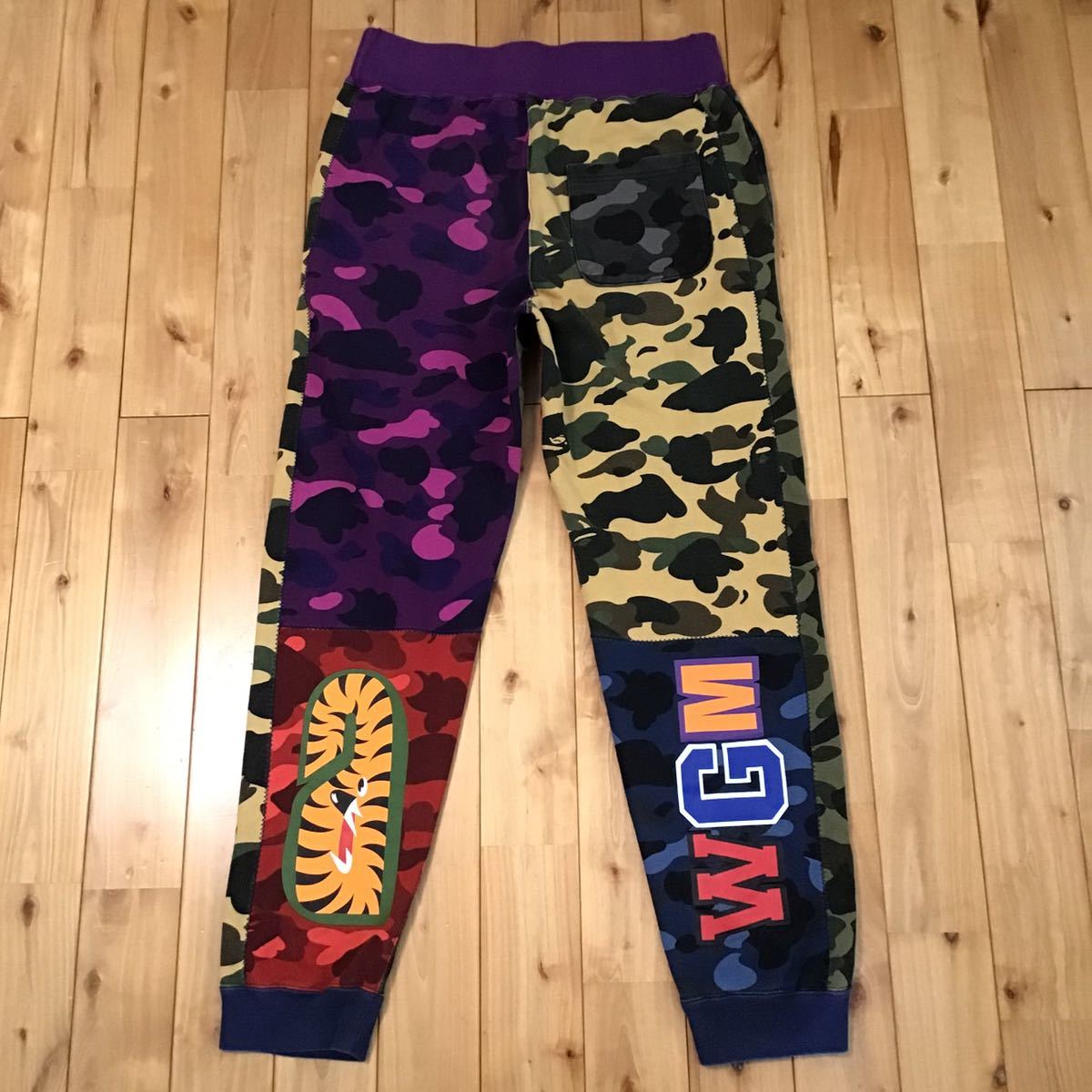 mix camo シャーク スウェットパンツ Mサイズ a bathing ape BAPE shark sweat pants エイプ ベイプ アベイシングエイプ crazy 迷彩 tgi52_画像2