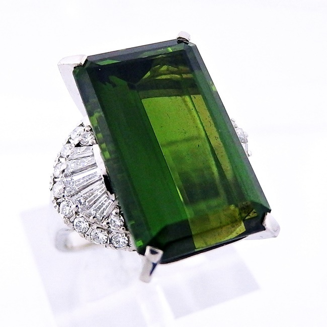 最高の品質の Pt900★リング グリーントルマリン28.30ct 鑑別書付き【中古】/I302/24366 ●16号 ◇ダイヤモンド1.13ct トルマリン 最高の品質の Pt900★リング グリーントルマリン28.30ct 鑑別書付き【中古】/I302/24366 ●16号 ◇ダイヤモンド1.13ct トルマリン