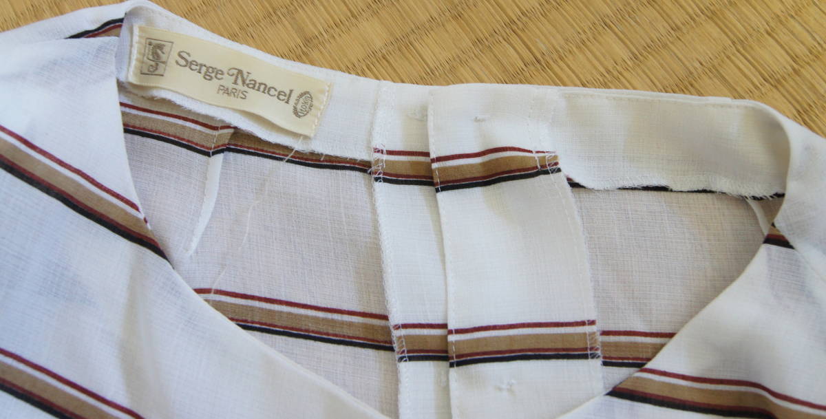 Serge Nancel PARIS セットアップ　半袖　スカート　ボーダー　白　茶色　花柄刺繍　プリーツスカート　ツーピース_画像3