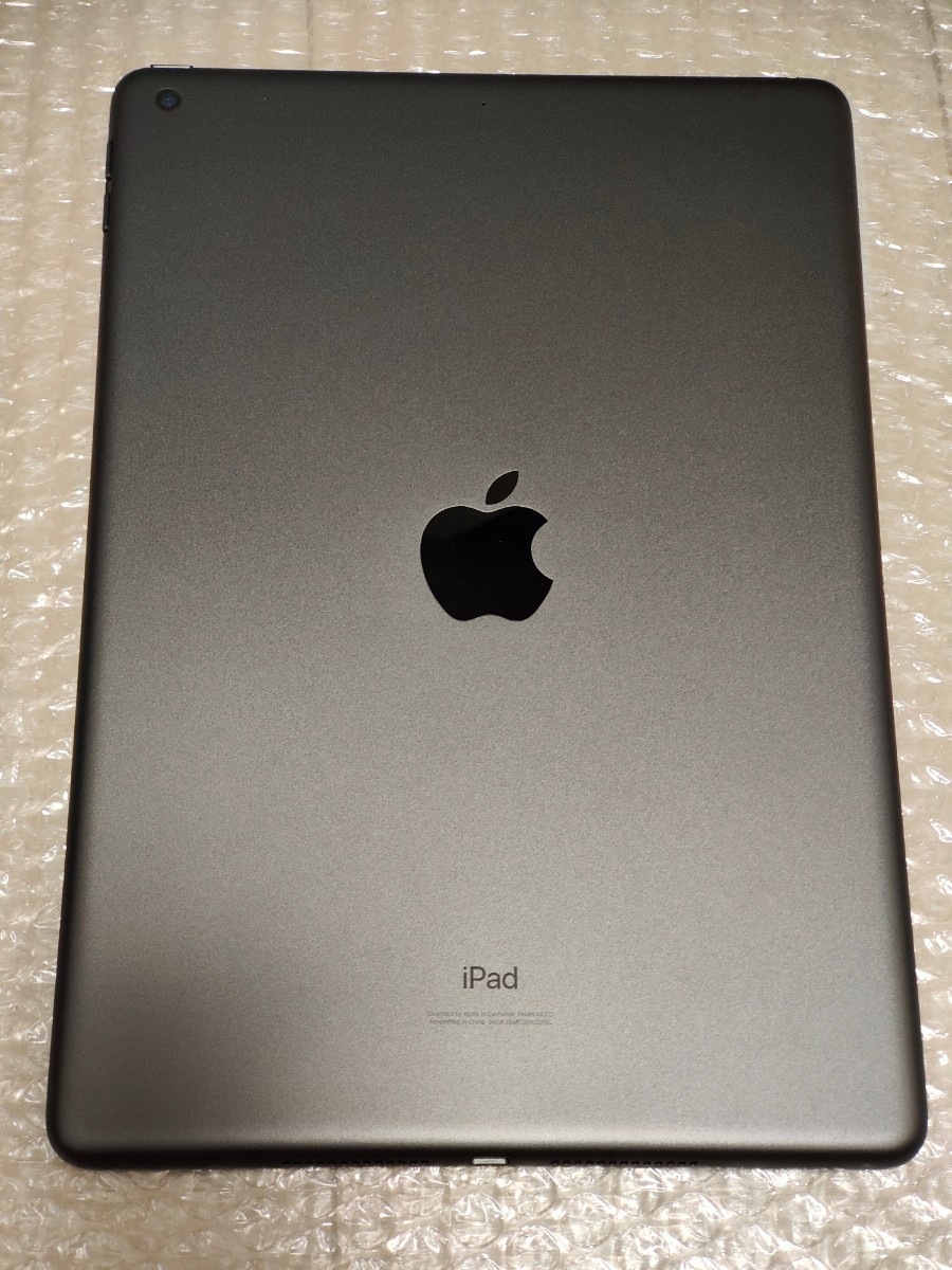 iPad 第8世代 32GB Wi-Fi グレー 美品｜PayPayフリマ