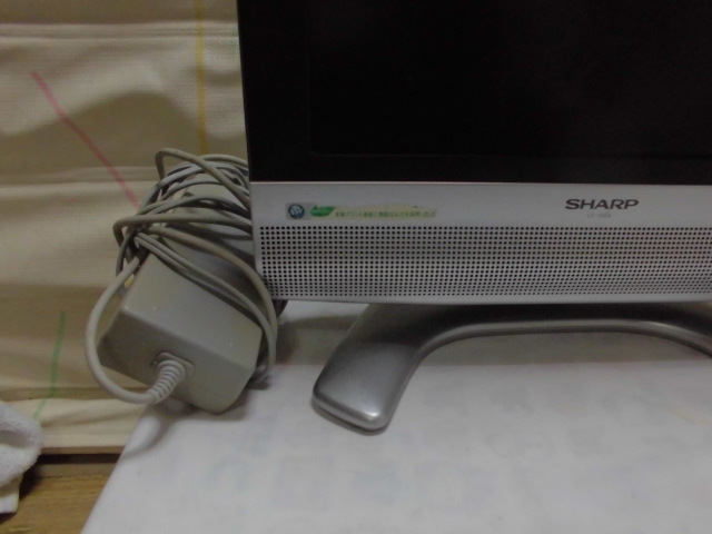 液晶テレビ　シャープ　　SHARP　LC-13S4－S_画像2